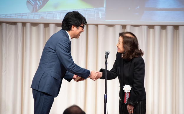 亀田誠治（かめだ・せいじ）さんの受賞写真